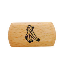 Laden Sie das Bild in den Galerie-Viewer, Kindernagelbürste mit verschiedene Motiven zur Auswahl